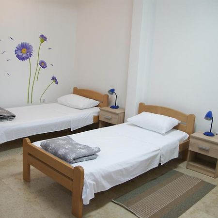Apartman Ivana พูลา ภายนอก รูปภาพ